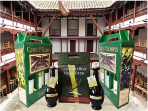 CORRAL DE COMEDIAS Y LOTE ESTUCHES